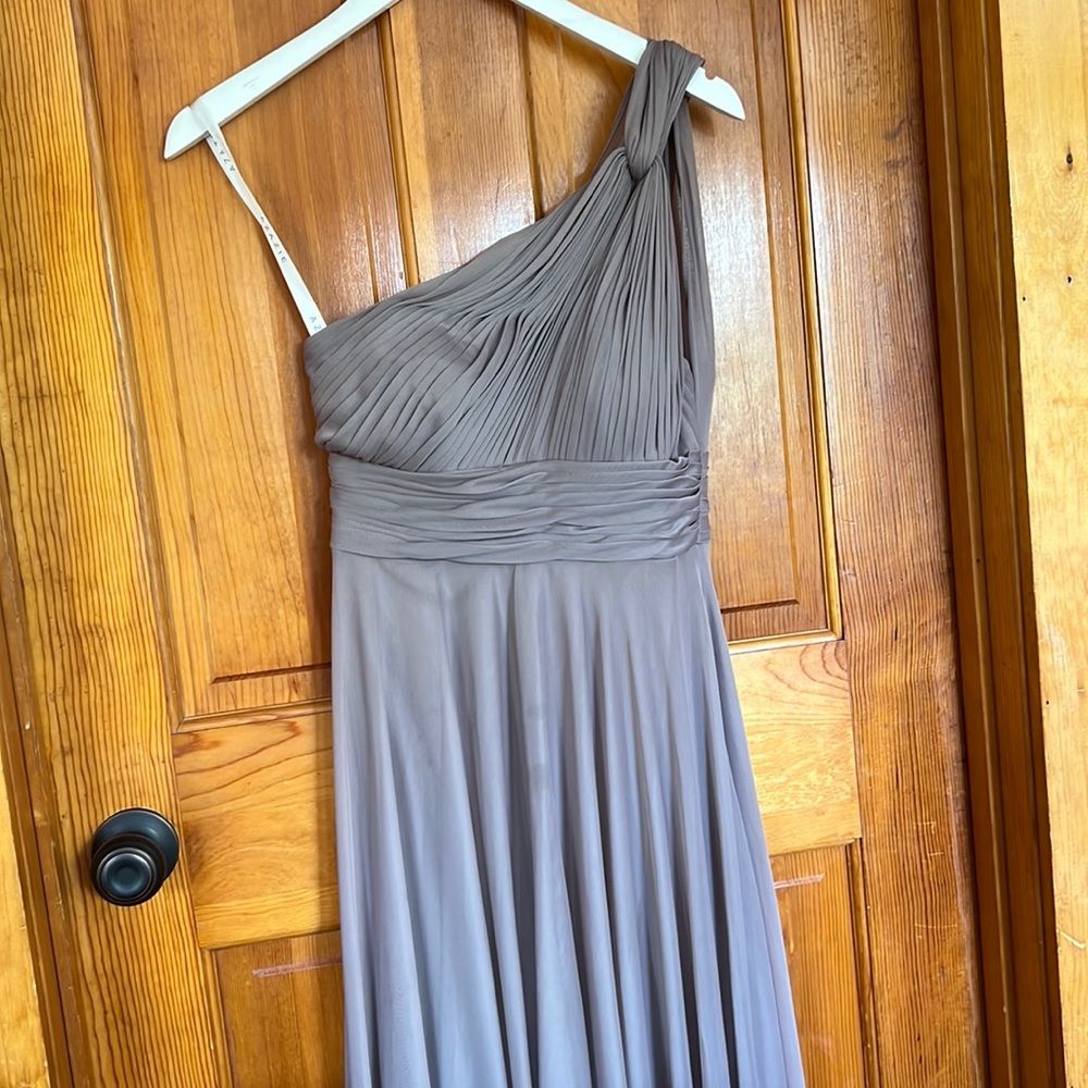 One shoulder gown